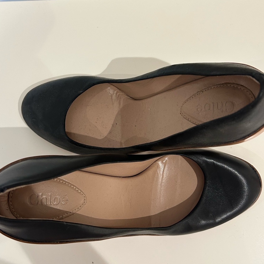 Chloe Black and Tan Leather Heels - Picture 4 of 4